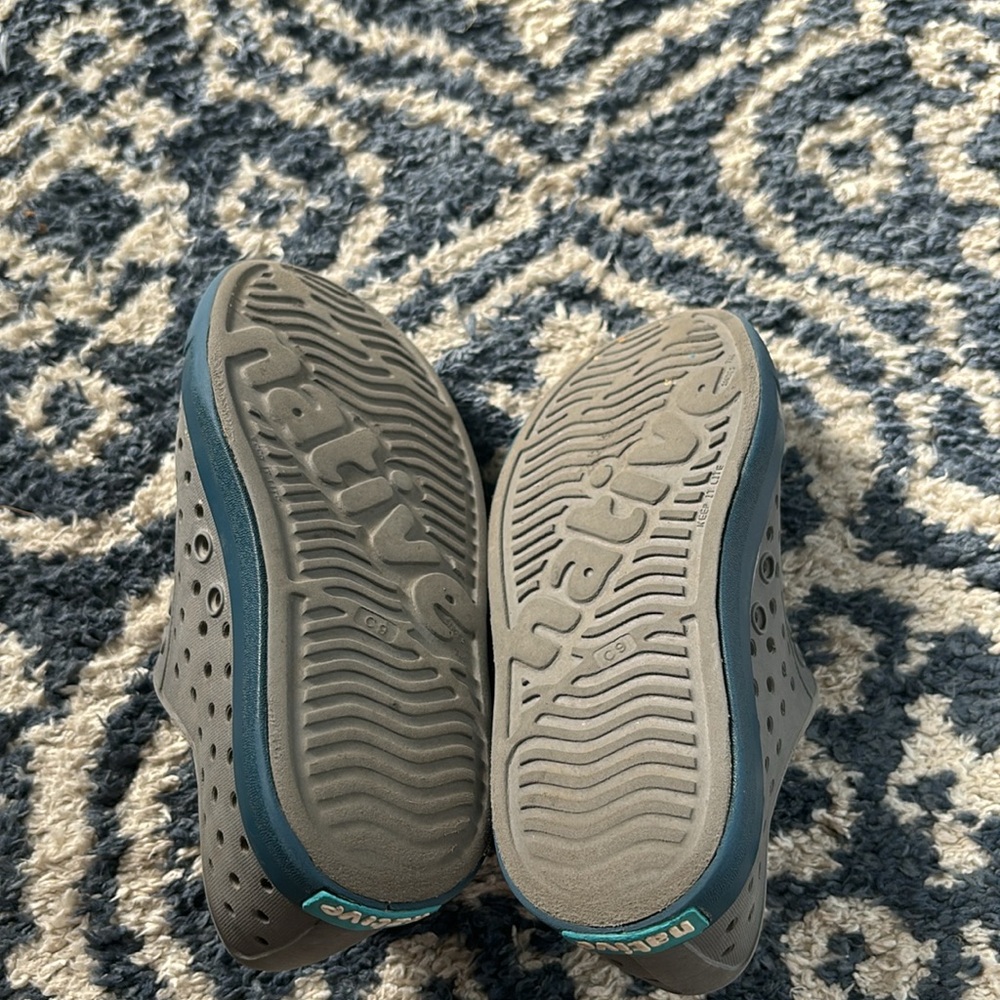 Native shoes - Picture 7 of 8
